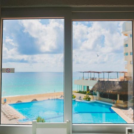 Cancun Plaza Condo Ocean Front 외부 사진