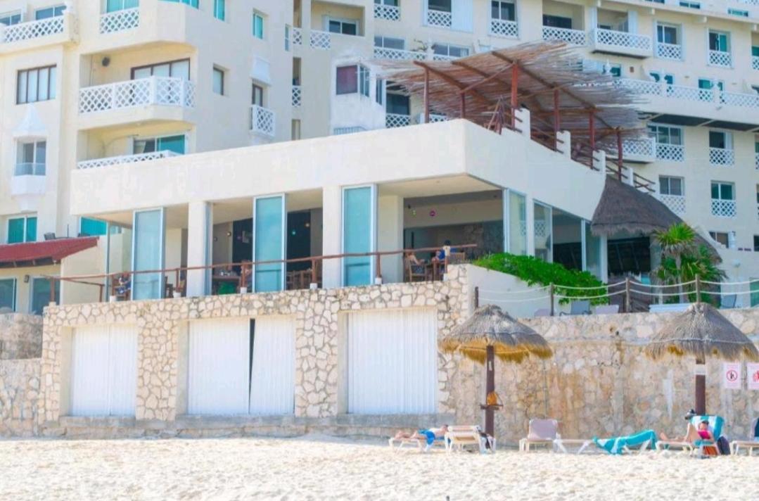 Cancun Plaza Condo Ocean Front 외부 사진