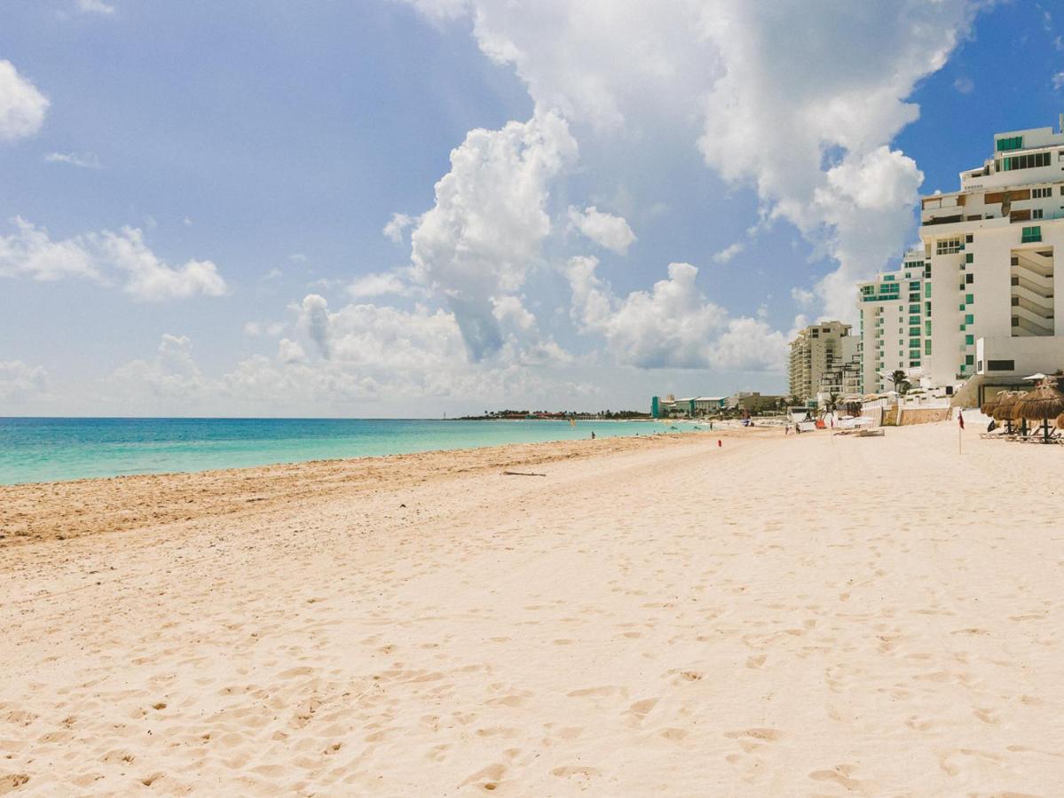 Cancun Plaza Condo Ocean Front 외부 사진